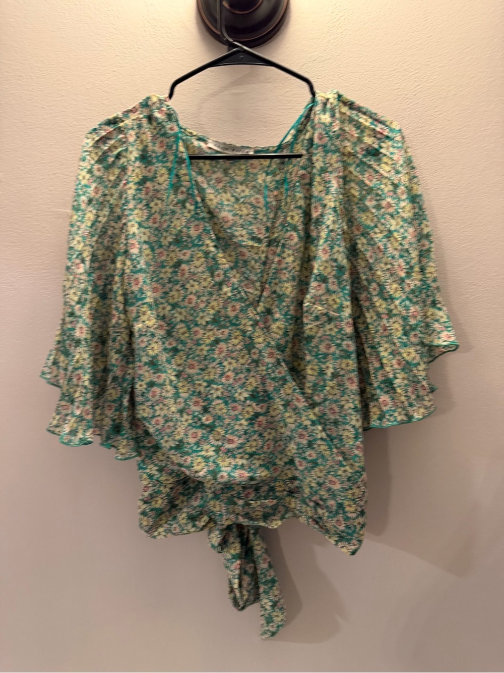 Haute Monde Green Floral Pleated Flutter Sleeve Tie Front Wrap Blouse Large